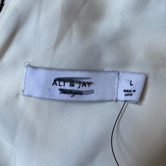 ALI + Jay A-Line Embroidered Dress BNWOT Sz Large Black White Ruffle Hem - Picture 6 of 10